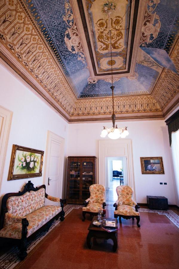Hotel Palazzo Scarciglia Minervino di Lecce Exterior foto
