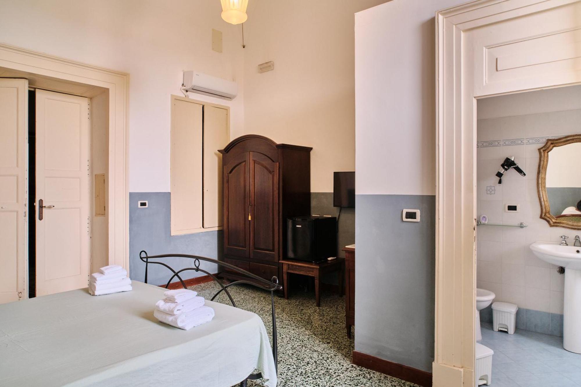 Hotel Palazzo Scarciglia Minervino di Lecce Exterior foto