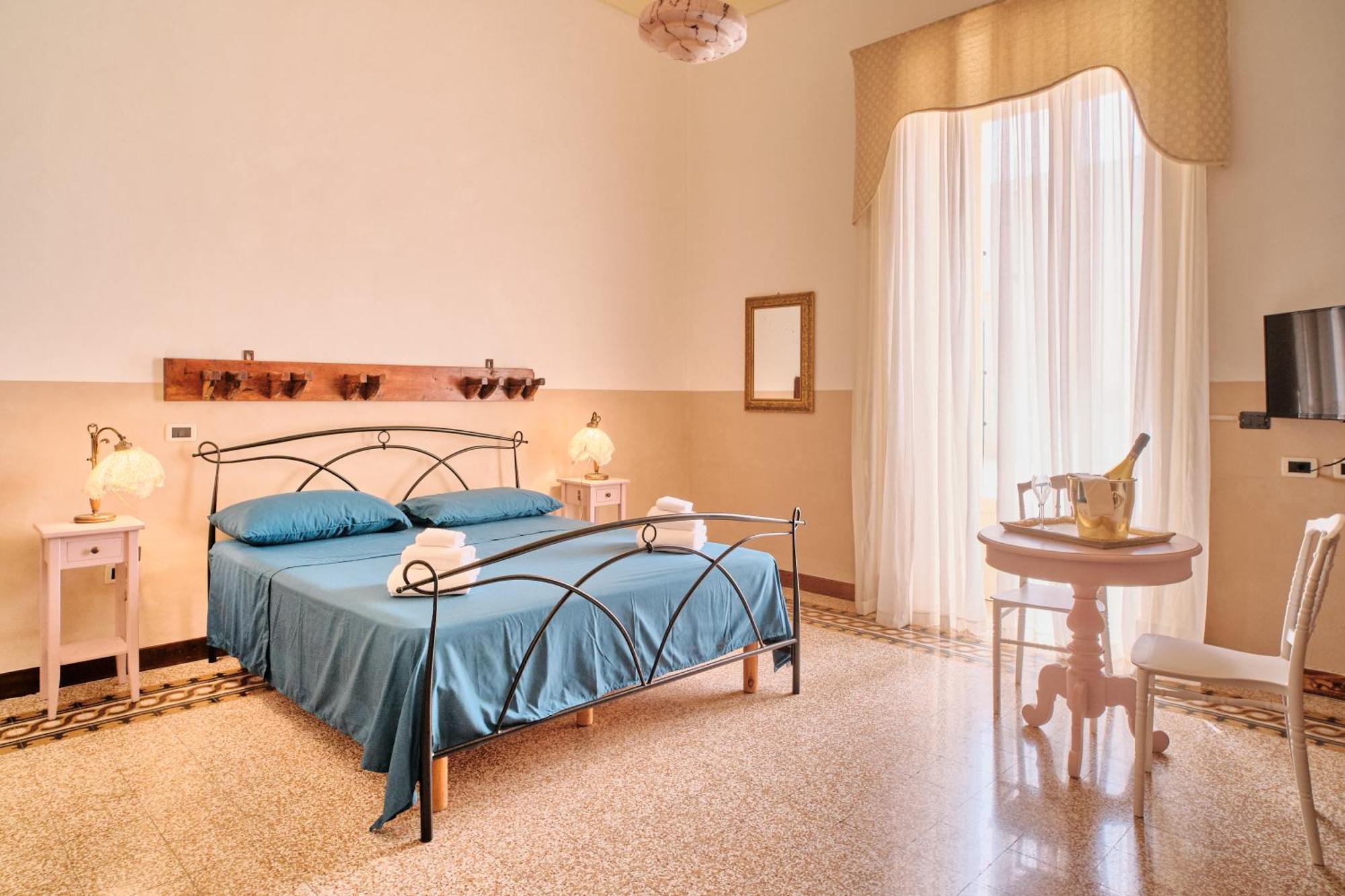 Hotel Palazzo Scarciglia Minervino di Lecce Exterior foto